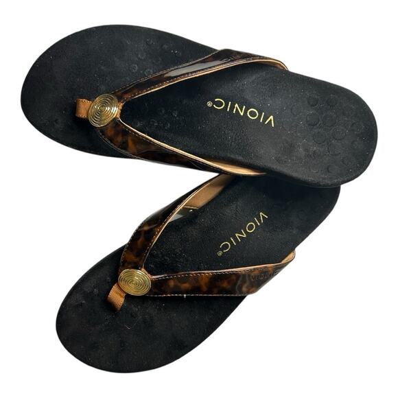 Vionic Hilda tortoise thong comfort sandals. Size 8 - Picture 3 of 6